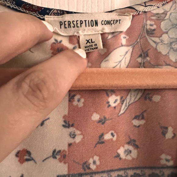 Gorgeous Front Tie Shirt with Sheer Sleeves - Picture 2 of 2